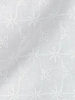 BIBI Sengetøj|Sengetøj 140x200 hvid med broderi