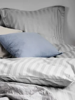 NELL Sengetøj|Sengetøj satin 140x200 Lysegrå