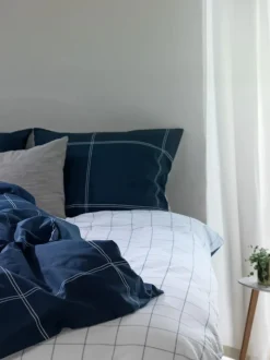 PAMELA Sengetøj|Sengetøj 140x200 blå