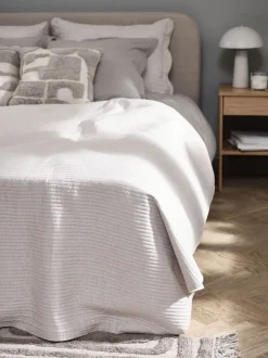 FAGERKLOKKE Sengetæpper|Senget忙pper|Sengetæppe 220x240 beige