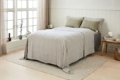 VALMUE Sengetæpper|Senget忙pper|Sengetæppe 240x260 beige