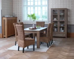 JUNGEN Skænke Og Vitrineskabe|Skænke Og Vitrineskabe|Vitrineskab 2 låger 1 skuffe vild eg farve